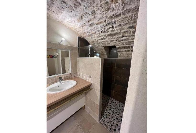 Семейный Номер, Mas Escombelle