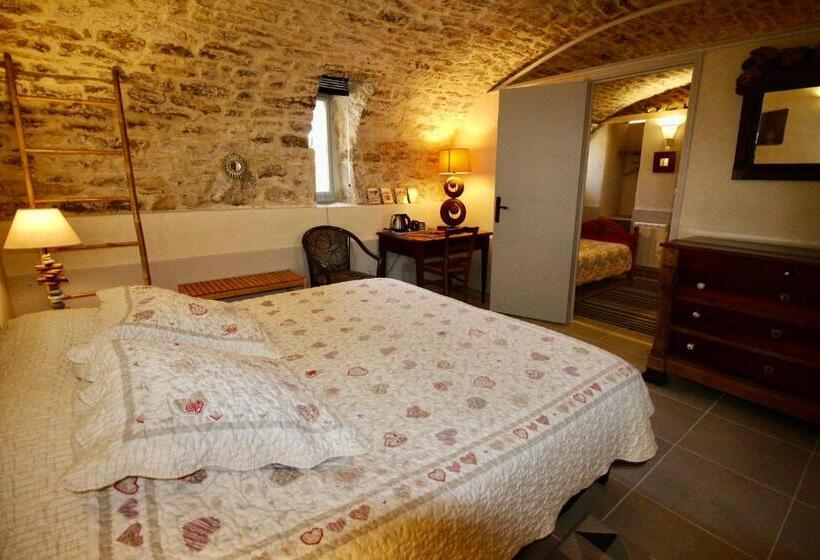 Семейный Номер, Mas Escombelle