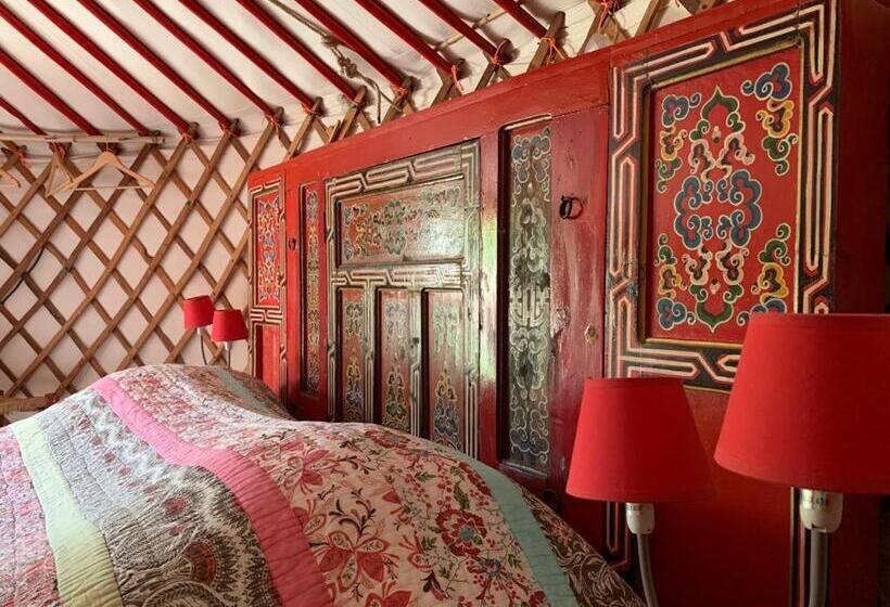 Standard Tent, Mas Escombelle