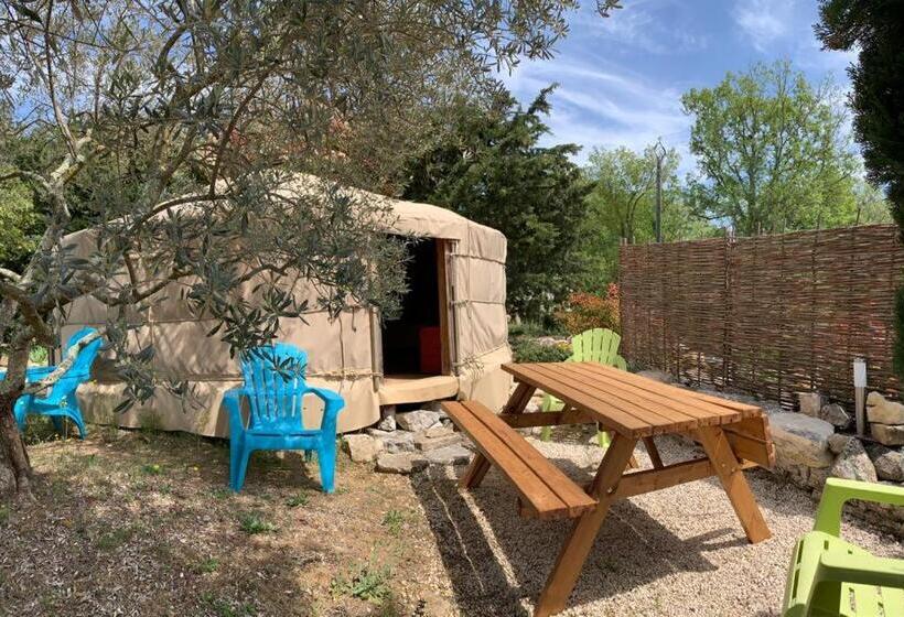 Standard Tent, Mas Escombelle