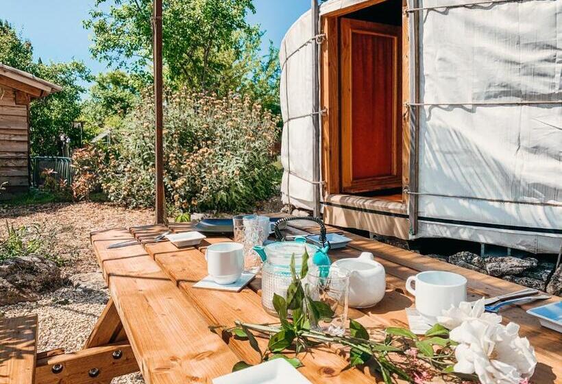 Standard Tent, Mas Escombelle