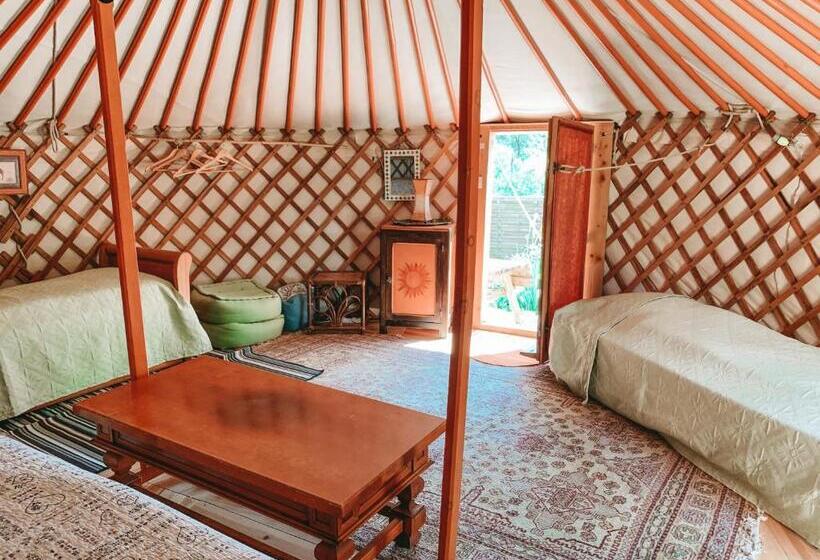 Standard Tent, Mas Escombelle