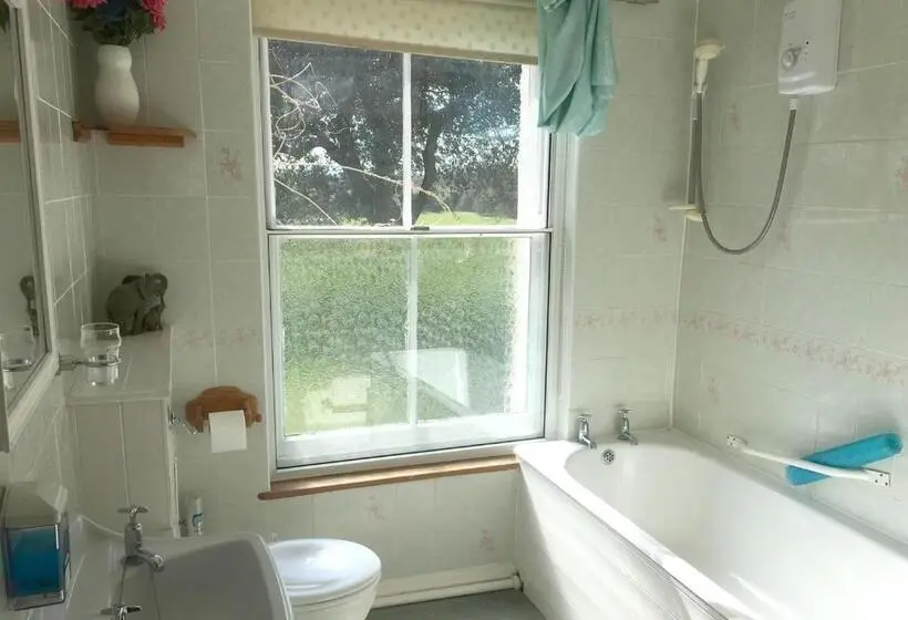 スタンダードシングルルーム, Haselor Farm B & B