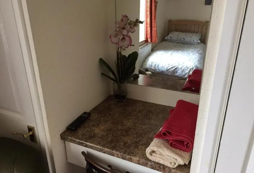 スタンダードルーム, Haselor Farm B & B