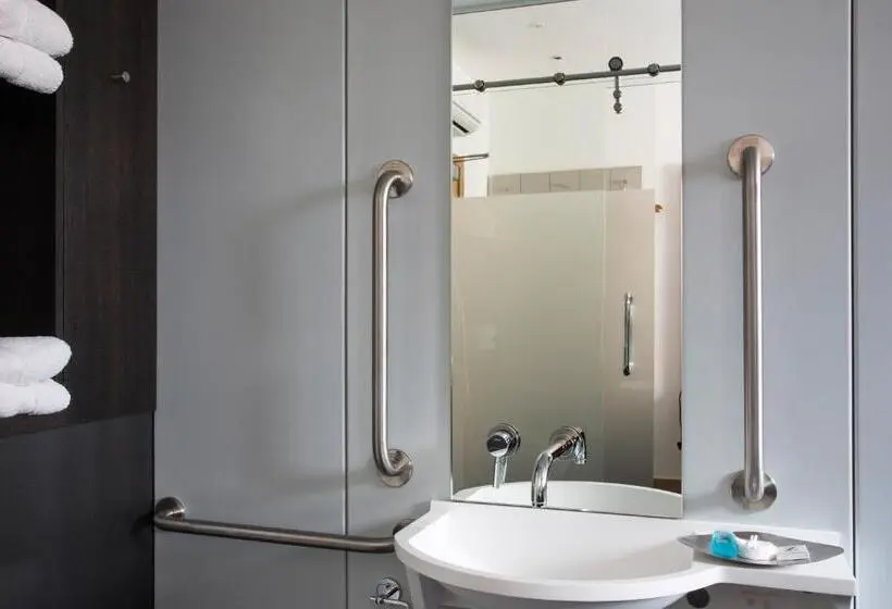 اتاق استاندارد برای معلولان, The Z Hotel Tottenham Court Road