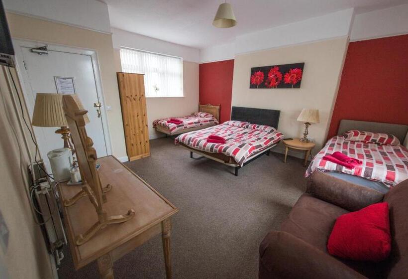 家庭间, The Rodney