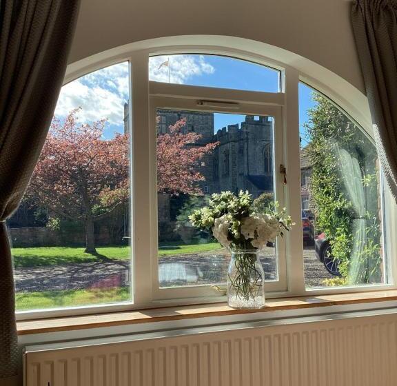 جناح ديلوكس سرير كينج, The Garden Suites At Snape Castle Mews