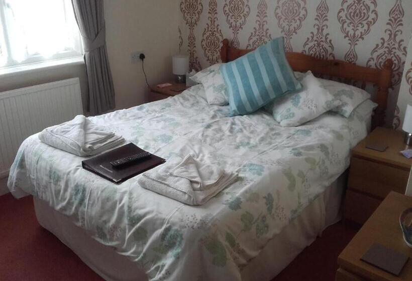 패밀리 룸, Clumber House