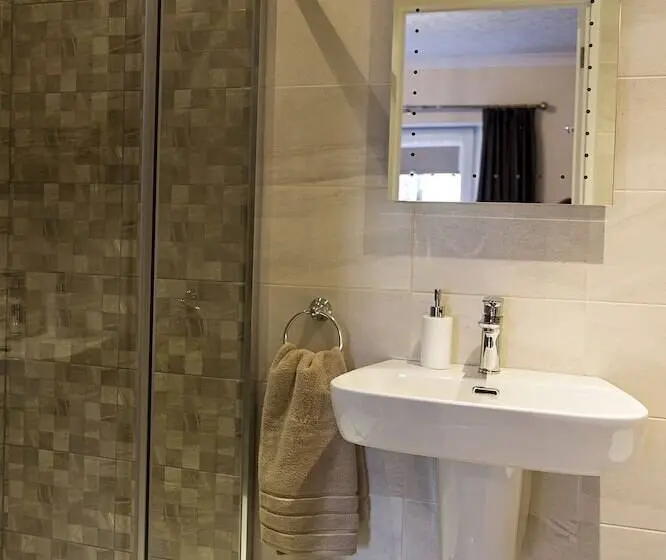 デラックスルーム, Belford House Self Check In Rooms