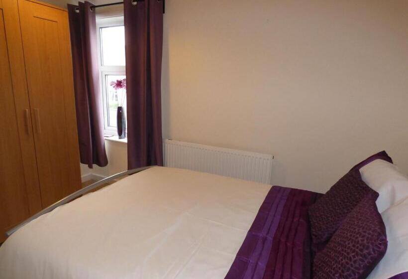 Дом 1 Спальня, Birdholme House