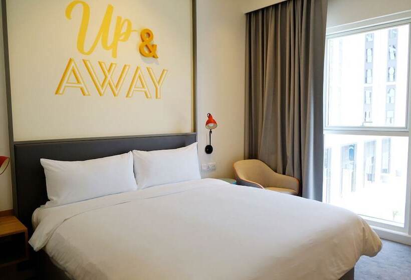 غرفة قياسية, Rove At The Park