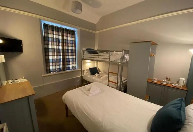 Standard Kolmen Hengen Huone Jaettu kylpyhuone, Newcastle House Rothbury