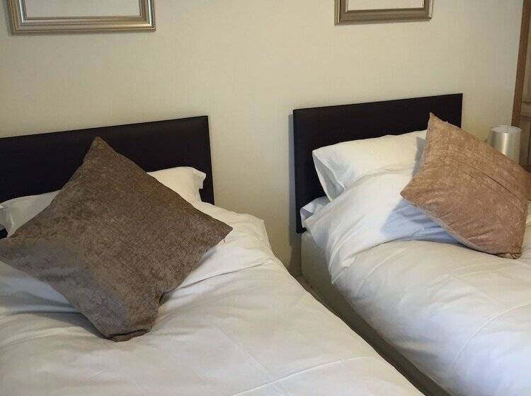 חדר סטנדרט, The New Court Inn