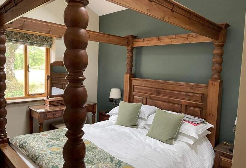 Люкс Superior, Green Grove Country House