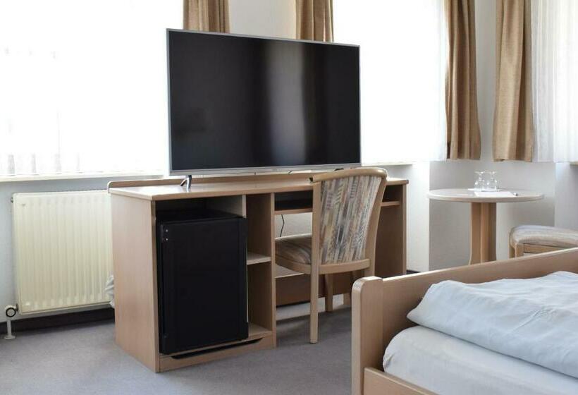 Номер Стандарт, Dominikaner