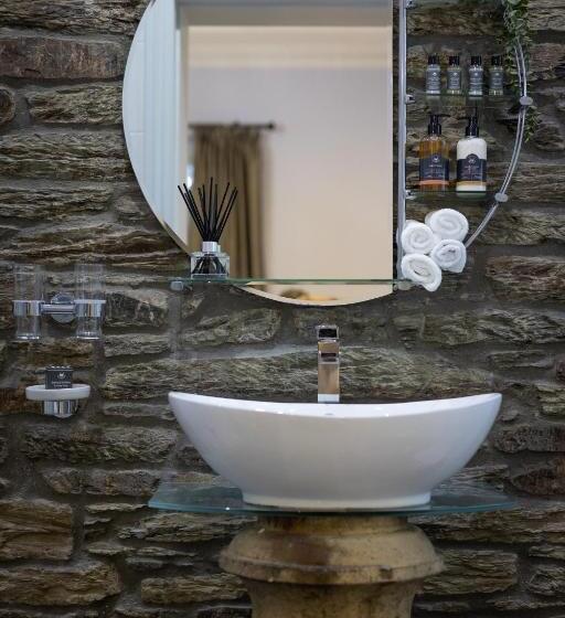 غرفة سوبيريور سرير كينج, Caemorgan Mansion