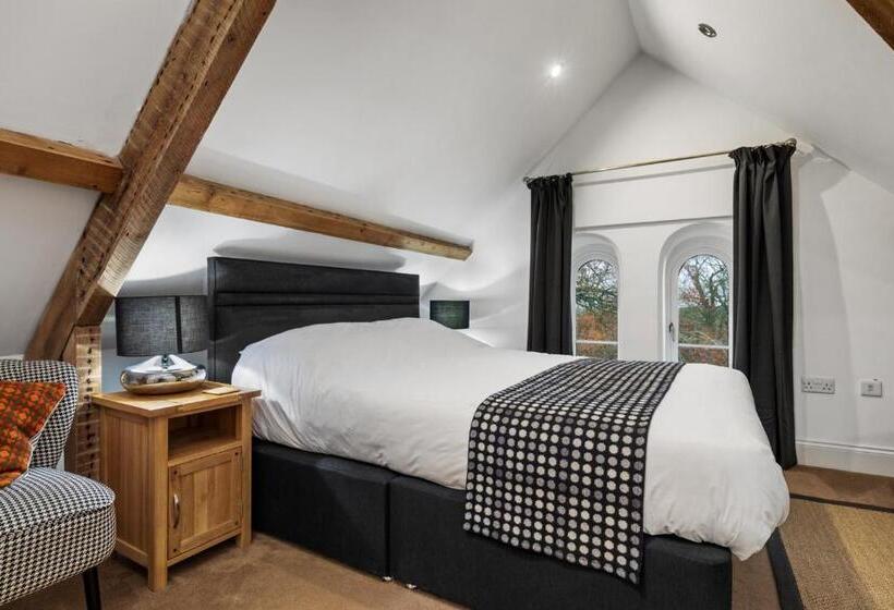 غرفة ديلوكس سرير كينج, Caemorgan Mansion