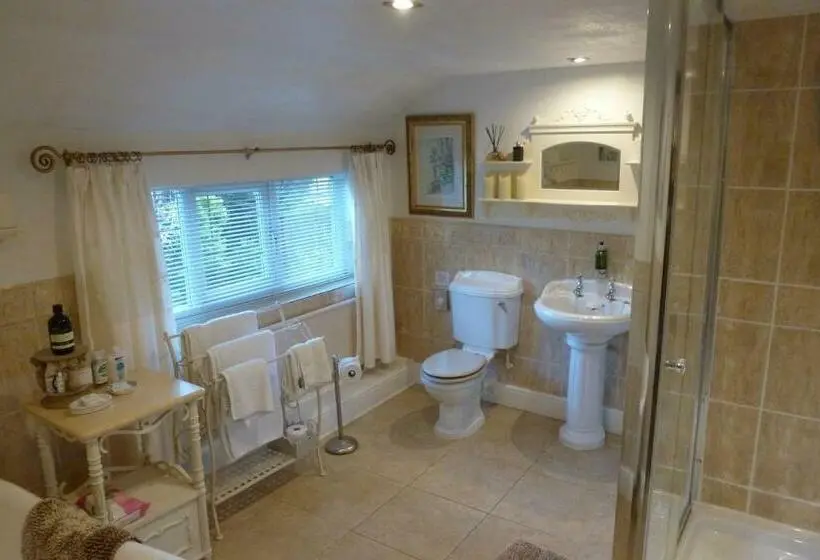 キングサイズベッドのデラックスルーム, Newark Lodge Guest House