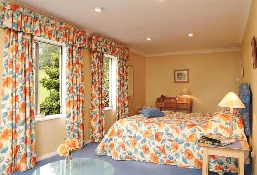 ガーデンビュースタンダードルーム, Shallowdale House