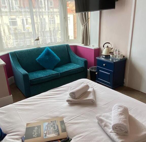 חדר משפחתי קלאסי, The Bayridge Guest House