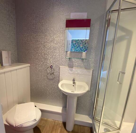 חדר משפחתי קלאסי, The Bayridge Guest House