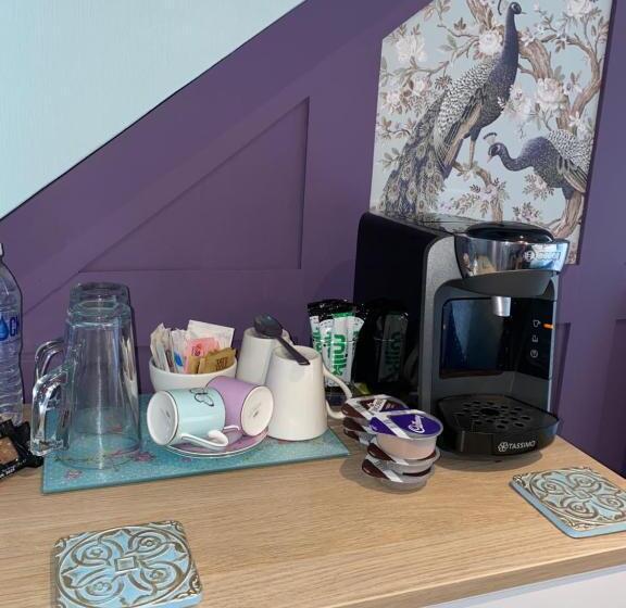 חדר דחוקס עם מיטת קינג, The Bayridge Guest House