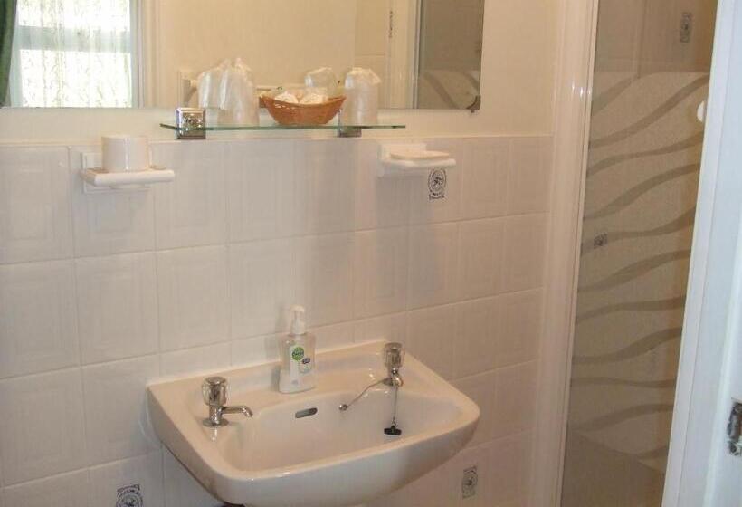 スタンダードルーム, The Denewood