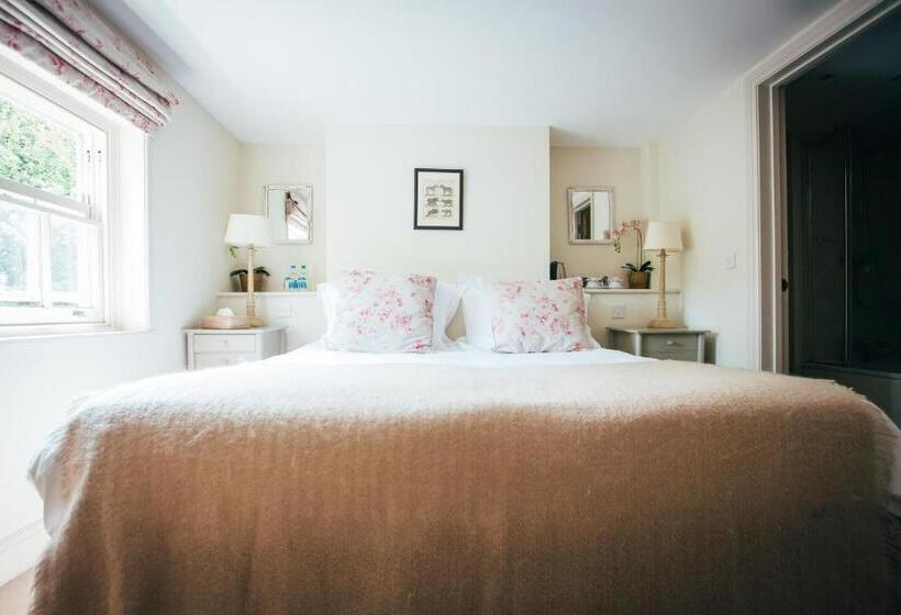 标准间, The East End Arms