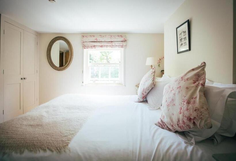 标准间, The East End Arms