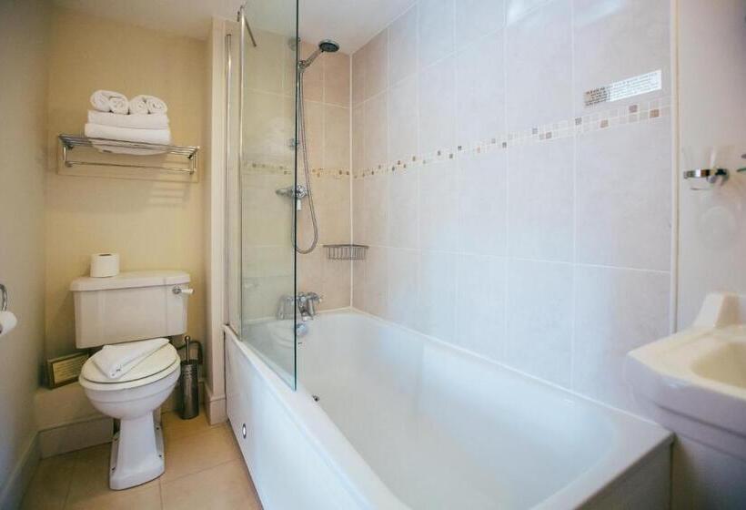 标准间, The East End Arms