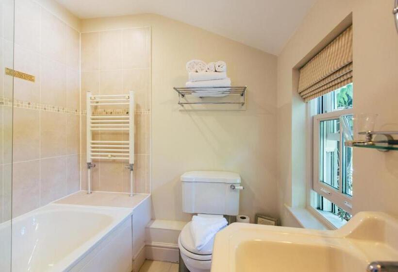 高级大房间, The East End Arms