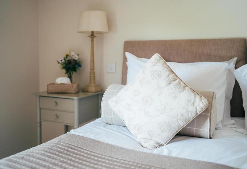 高级大房间, The East End Arms