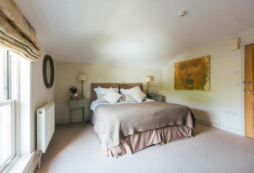 高级大房间, The East End Arms