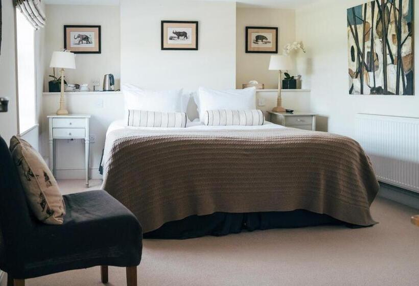 高级大房间, The East End Arms