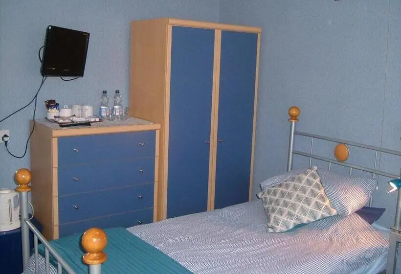 اتاق استاندارد, Tremains Guest House