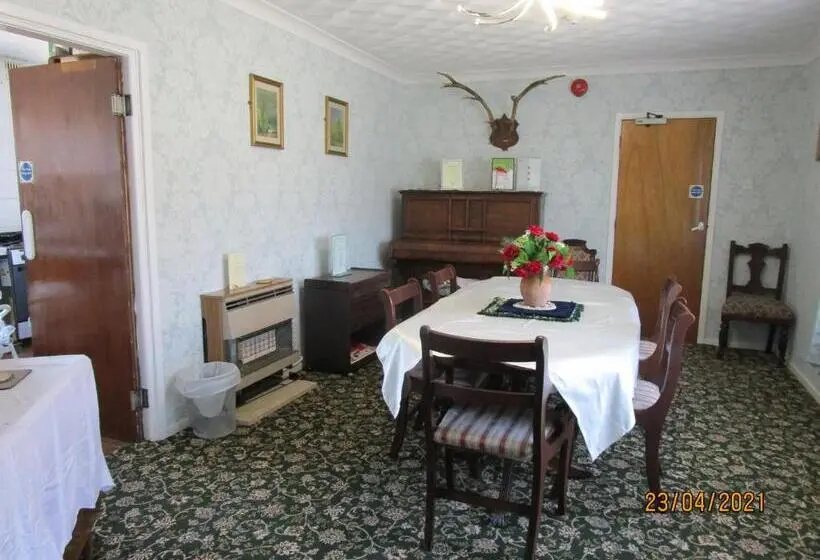 اتاق اکونومی یک تخته, Tremains Guest House