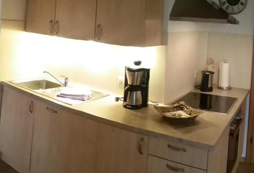 Apartament 2 Dormitoris, Schusterbauer   Chiemgau Karte