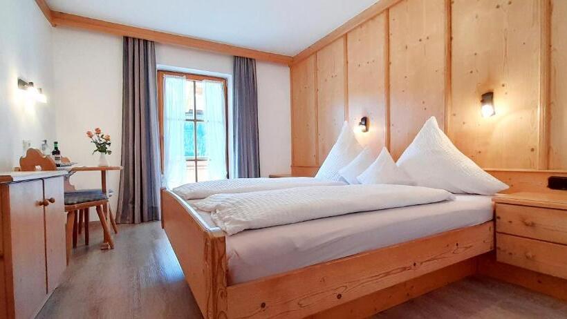 标准间带山景, Knapphof