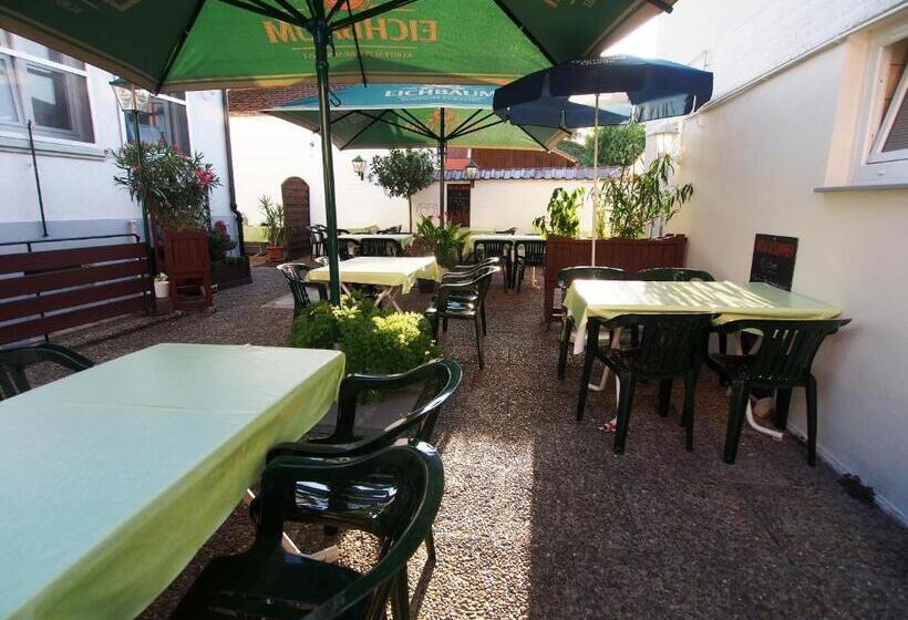 Семейный Номер, Gasthof Schillereck