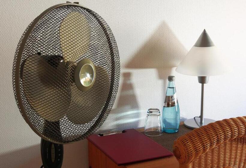 Номер Стандарт Индивидуальный с Балконом, Gasthof Schillereck