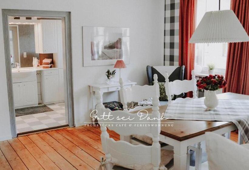 شقة سوبريور غرفة واحدة, Ferienwohnung Gott Sei Dank