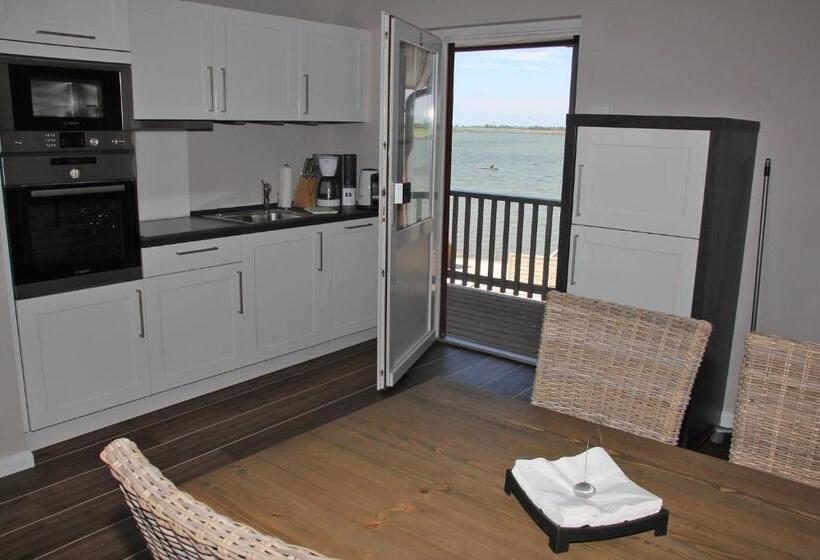 复式房间, Meerblick Lemkenhafen