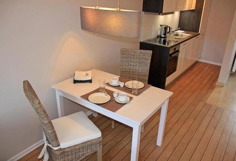 带1个卧室的带阳台的公寓, Meerblick Lemkenhafen