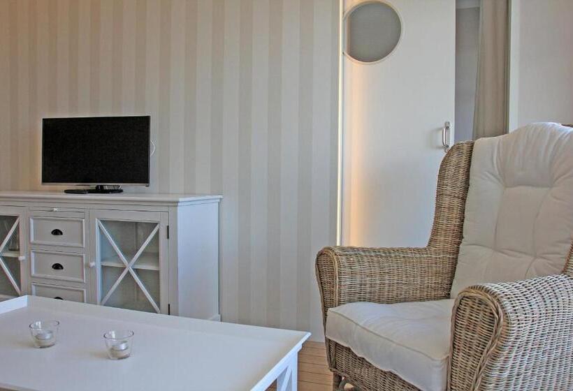 带1个卧室的带阳台的公寓, Meerblick Lemkenhafen