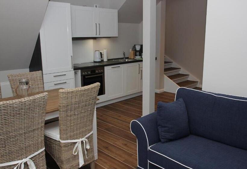 带2个卧室的公寓, Meerblick Lemkenhafen