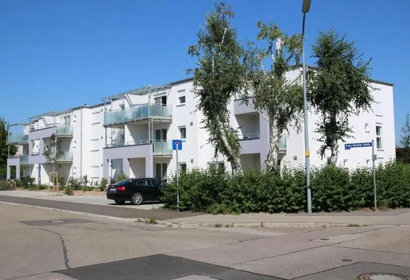 3ベッドルームアパートメント, Living Neuburg