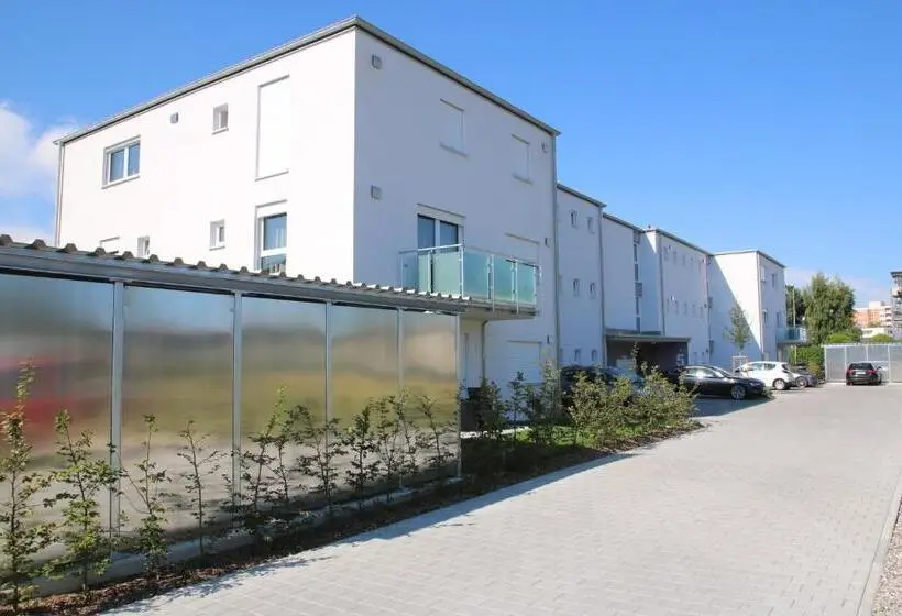 3ベッドルームアパートメント, Living Neuburg