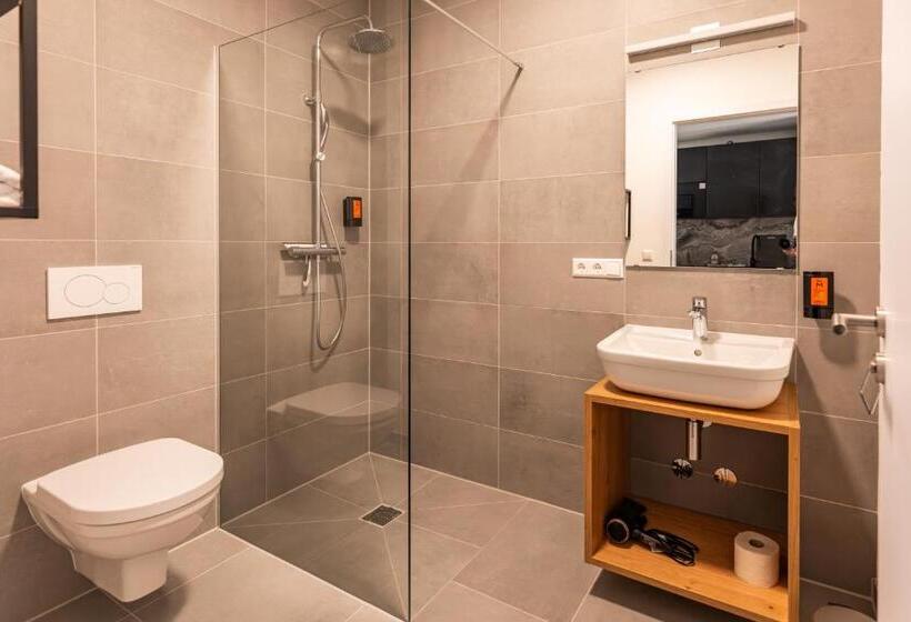 2ベッドルームアパートメント, Living Neuburg