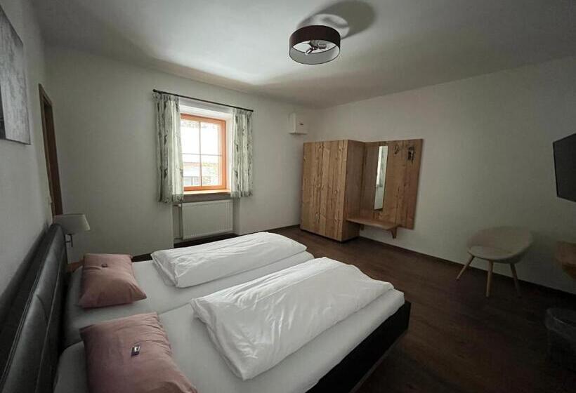 디럭스 룸, Wurznwirt