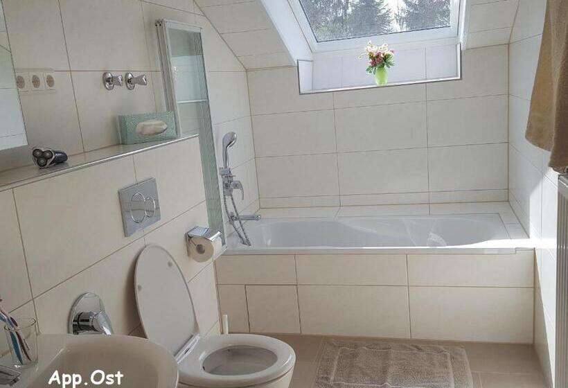 דירה בת חדר שינה 1 עם מרפסת, Landhaus Gruden Sommerberg